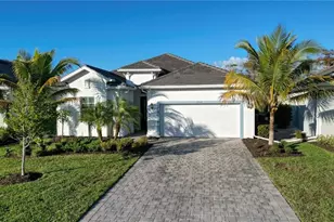 13533 Blue Bay Cir, Fort Myers, FL 33913 - Photo 2