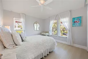 424 Lagoon Dr, Sanibel, FL 33957 - Photo 20