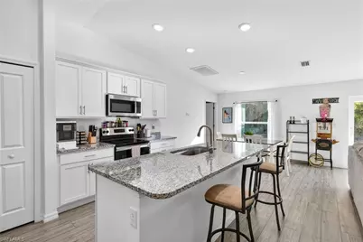2517 NW 15th Pl, Cape Coral, FL 33993 - Photo 8