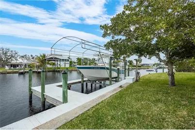 2008 Aruba Ave, Fort Myers, FL 33905 - Photo 8
