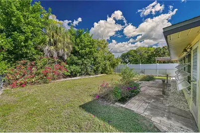 759 96th Ave N, Naples, FL 34108 - Photo 6