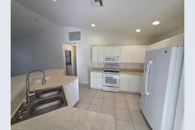3413 35th St SW, Lehigh Acres, FL 33976 - Photo 6