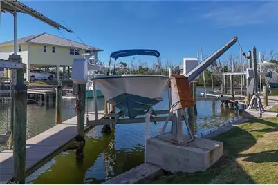 3941 Blueberry Ln, Saint James City, FL 33956 - Photo 10