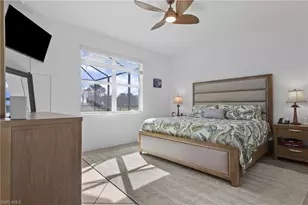 9341 Aqua Overlook Ct, Lehigh Acres, FL 33936 - Photo 6