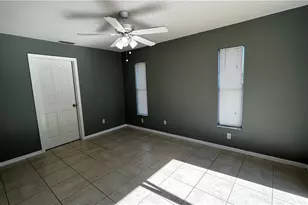 2811 40th St SW, Lehigh Acres, FL 33976 - Photo 10