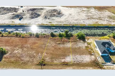 4316 NE 14th Ave, Cape Coral, FL 33909 - Photo 2