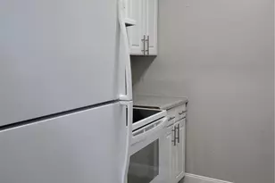 2241 Euclid Ave, Fort Myers, FL 33901 - Photo 2