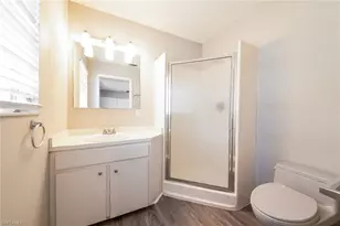 744 Pineland Ave, Venice, FL 34285 - Photo 10