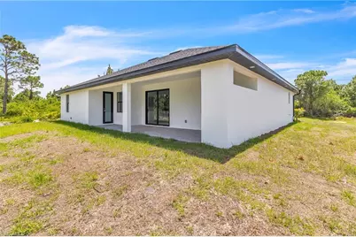 1025 Gladys St, Lehigh Acres, FL 33974 - Photo 40