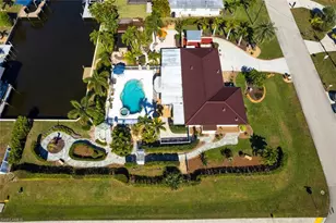 5266 Wisteria Ct, Cape Coral, FL 33904 - Photo 4
