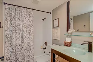 1438 Park Shore Cir, Fort Myers, FL 33901 - Photo 16