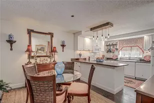 1438 Park Shore Cir, Fort Myers, FL 33901 - Photo 4