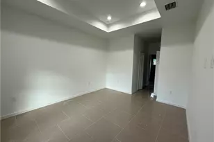 1046 Marshall Ave S, Lehigh Acres, FL 33974 - Photo 8