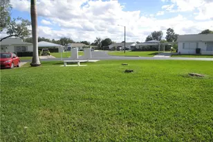 40 Heath Aster Ln, Lehigh Acres, FL 33936 - Photo 20