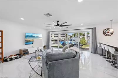 1819 SE 43rd St, Cape Coral, FL 33904 - Photo 10