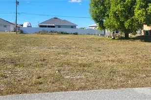1818 NE 18th Pl, Cape Coral, FL 33909 - Photo 1