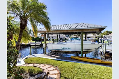 392 Snow Dr, Fort Myers, FL 33919 - Photo 22