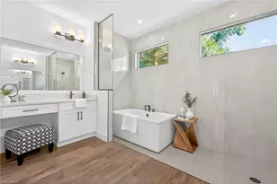 300 SW 13th Ct, Cape Coral, FL 33991 - Photo 20