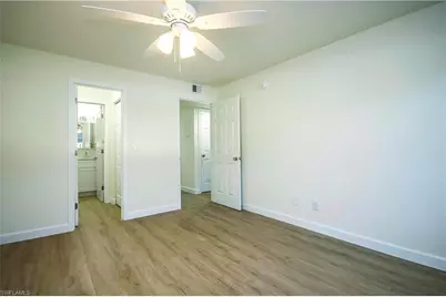 561 Periwinkle Way #E2, Sanibel, FL 33957 - Photo 18