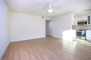 561 Periwinkle Way, Sanibel, FL 33957 - Photo 8