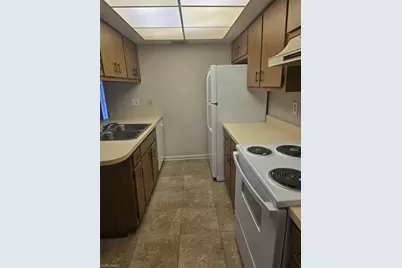 2312 SE 6th Ter #B, Cape Coral, FL 33990 - Photo 12