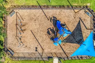 11126 Laughton Cir, Fort Myers, FL 33913 - Photo 42