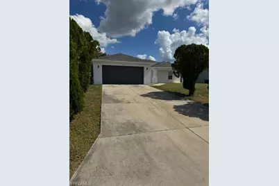 2817 NE 4th Ave, Cape Coral, FL 33909 - Photo 2