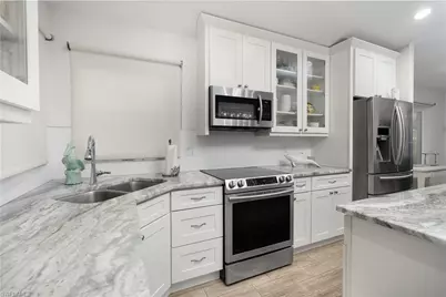 21194 Old Oak Pl, Estero, FL 33928 - Photo 6