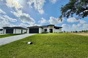 1514 NW 31st Pl, Cape Coral, FL 33993 - Photo 2
