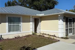 2172 Simon Ct, Fort Myers, FL 33916 - Photo 2