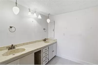 13551 Stratford Place Cir #301, Fort Myers, FL 33919 - Photo 18