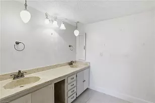 13551 Stratford Pl Cir, Fort Myers, FL 33919 - Photo 18