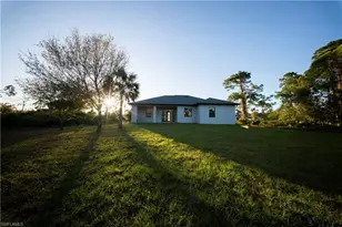 225 Lomax Ave S, Lehigh Acres, FL 33974 - Photo 32