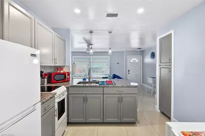 624 SE 46th St, Cape Coral, FL 33904 - Photo 28