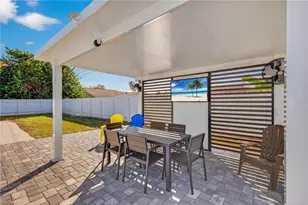 624 SE 46th St, Cape Coral, FL 33904 - Photo 4