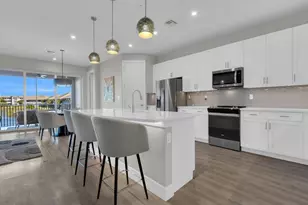 233 Indies Dr E, Naples, FL 34114 - Photo 4
