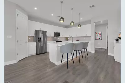 233 Indies Dr E #201, Naples, FL 34114 - Photo 12