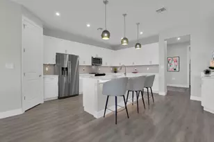 233 Indies Dr E, Naples, FL 34114 - Photo 12