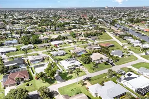 212 SE 45th St, Cape Coral, FL 33904 - Photo 30