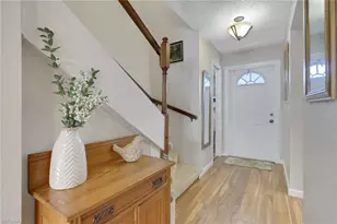 4641 SW Santa Barbara Pl, Cape Coral, FL 33914 - Photo 4