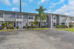 4641 SW Santa Barbara Pl, Cape Coral, FL 33914 - Photo 1