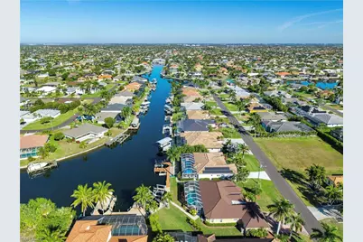 5412 SW 22nd Pl, Cape Coral, FL 33914 - Photo 4