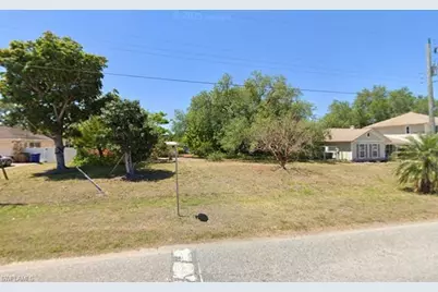 181 Alameda Ave, Fort Myers, FL 33905 - Photo 2