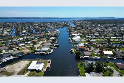 4964 Seville Ct, Cape Coral, FL 33904 - Photo 10