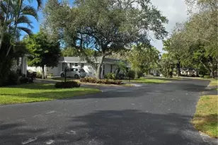 280 Lanchester Ct, Naples, FL 34112 - Photo 8