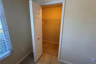 13131 Bella Casa Cir, Fort Myers, FL 33966 - Photo 16