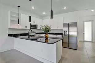 918 Eisenhower Blvd, Lehigh Acres, FL 33974 - Photo 32