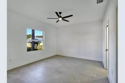 918 Eisenhower Blvd, Lehigh Acres, FL 33974 - Photo 16