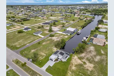 4009 Jacaranda Pkwy W, Cape Coral, FL 33993 - Photo 44