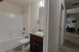 1426 NE 5th Pl, Cape Coral, FL 33909 - Photo 30